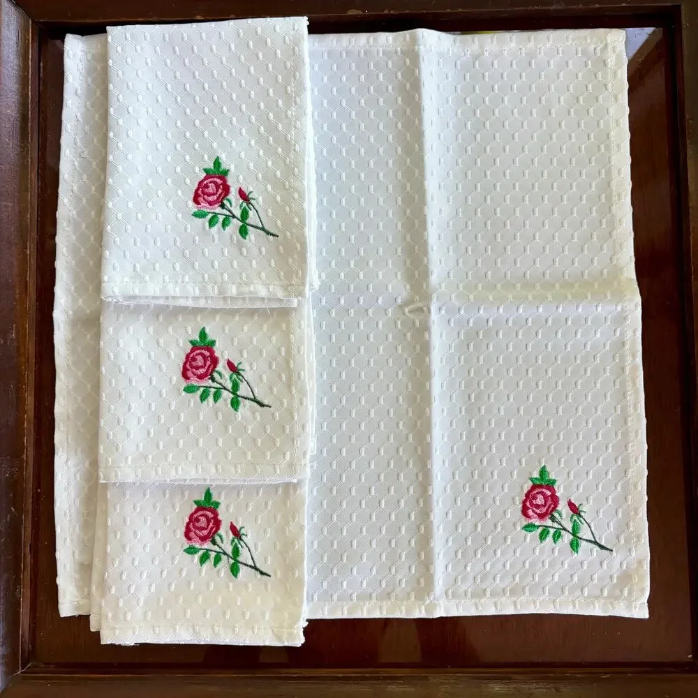 Vintage Rose Embroidered Textured Cotton Blend Napkins Set 4